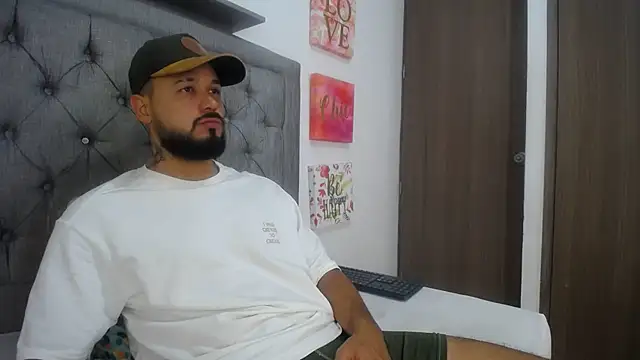 Emma beautifull online show from February 2025 08:00:02 AM