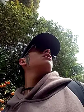 Snapshot of Cuervo_maniaco chatting on February 2025 03:36:02 PM Cuervo maniaco online show from February 2025 03:36:02 PM