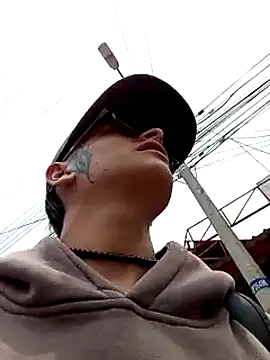 Snapshot of Cuervo_maniaco chatting on March 2025 04:47:01 PM Cuervo maniaco online show from March 2025 04:47:01 PM