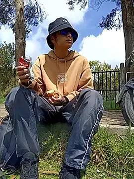 Cuervo maniaco online show from February 2026 04:06:01 PM