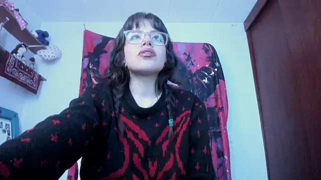 Lucyfx666 online show from May 2026 07:06:01 AM
