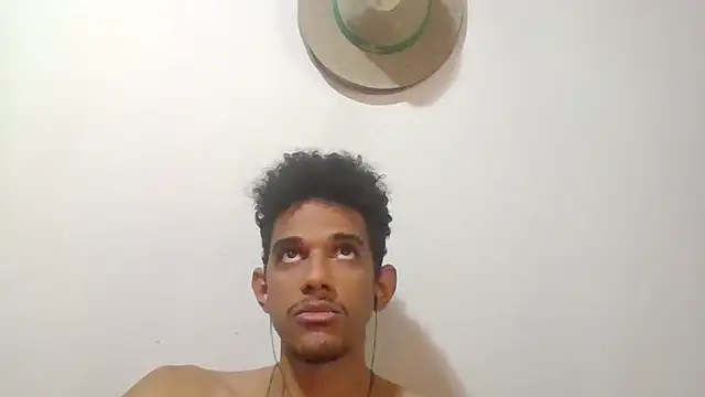 Snapshot of RenziTatte chatting on October 2025 12:35:02 PM RenziTatte online show from October 2025 12:35:02 PM