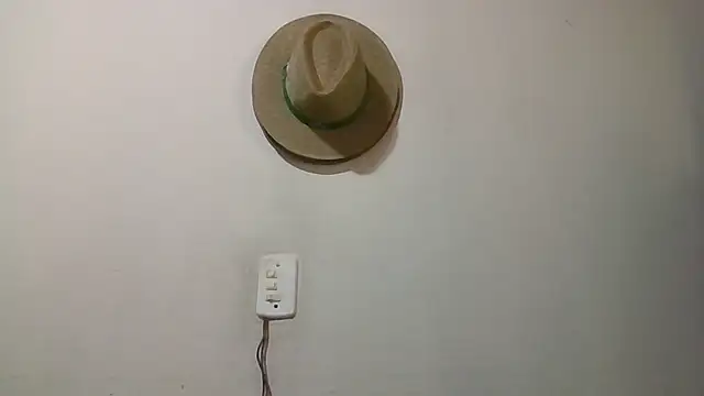 Snapshot of RenziTatte chatting on October 2025 11:31:02 AM RenziTatte online show from October 2025 11:31:02 AM