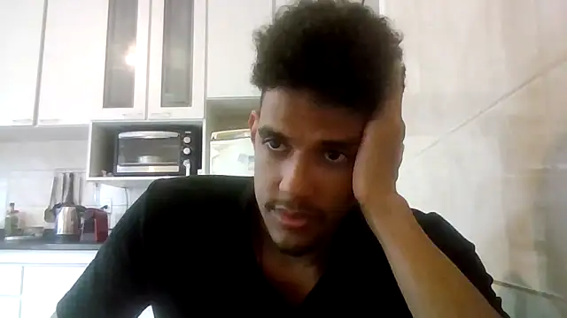 Snapshot of RenziTatte chatting on September 2025 10:28:02 AM RenziTatte online show from September 2025 10:28:02 AM