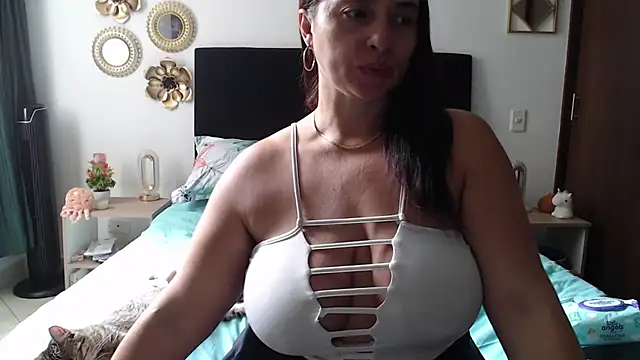 TatianaMonteross online show from February 2026 04:48:01 PM