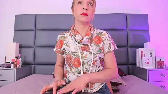 DanyFreydell online show from March 2025 12:50:02 PM
