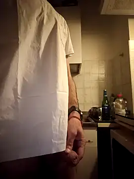 Fragolina73- online show from October 2025 10:43:01 PM