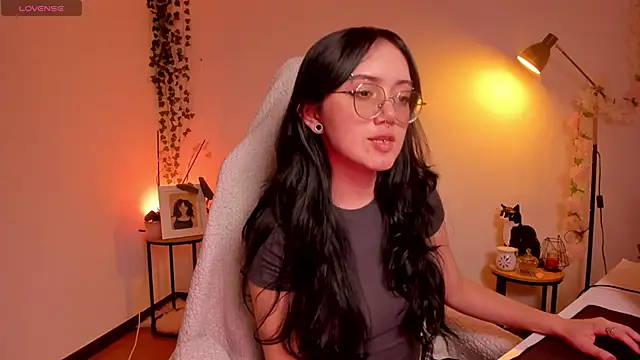 suzumi   online show from October 2025 07:07:01 AM