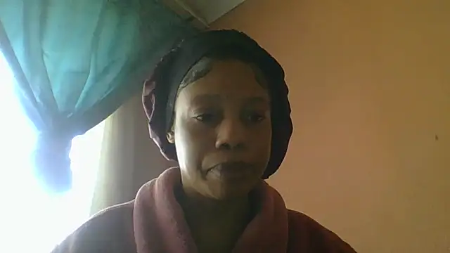 Snapshot of NAUGHTYSHALOTXX chatting on May 2026 07:05:01 AM NAUGHTYSHALOTXX online show from May 2026 07:05:01 AM
