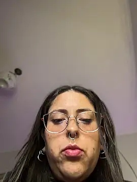 Mizztikaa online show from May 2026 06:23:01 PM