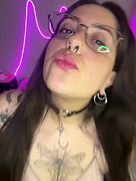 Mizztikaa online show from February 2025 03:35:02 AM