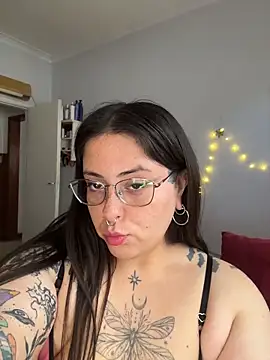 Mizztikaa online show from March 2026 06:24:01 PM