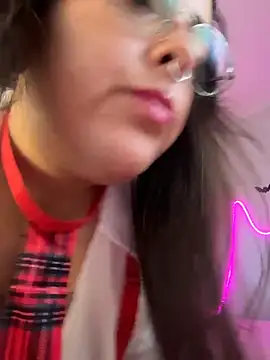 Mizztikaa online show from October 2025 08:10:01 PM