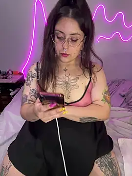 Mizztikaa online show from February 2025 03:52:02 AM