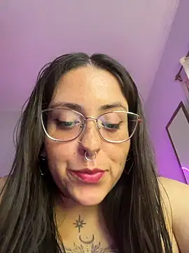 Snapshot of Mizztikaa chatting on November 2025 06:56:02 PM Mizztikaa online show from November 2025 06:56:02 PM