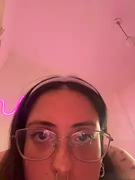 Mizztikaa online show from February 2026 08:06:02 PM