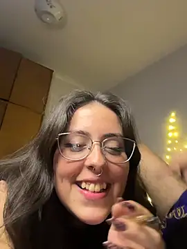 Mizztikaa online show from March 2026 11:37:02 PM