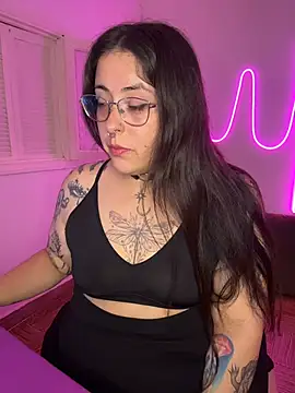 Mizztikaa online show from March 2026 06:54:01 PM