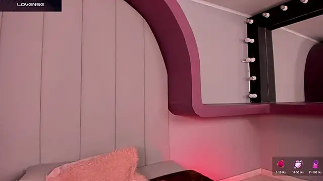 Snapshot of morganlake_ chatting on November 2025 12:32:02 AM morganlake online show from November 2025 12:32:02 AM