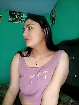 Snapshot of Nahiara_velez chatting on May 2026 11:43:02 PM Nahiara velez online show from May 2026 11:43:02 PM