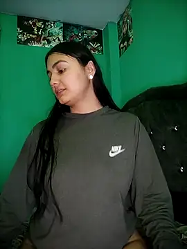 Snapshot of Nahiara_velez chatting on June 2026 11:31:01 PM Nahiara velez online show from June 2026 11:31:01 PM