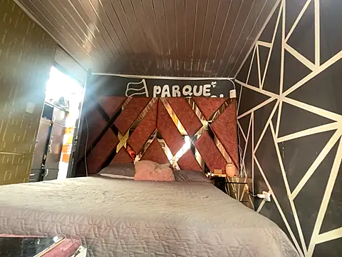 Snapshot of Candy_sexyy chatting on September 2025 06:25:02 PM Candy sexyy online show from September 2025 06:25:02 PM