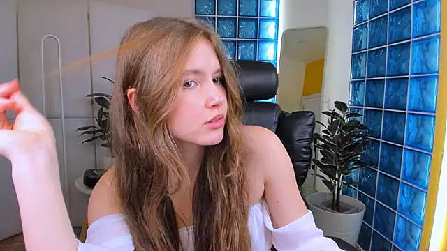 MaryannSoftt online show from January 2025 07:40:01 PM