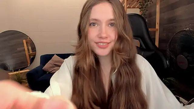 MaryannSoftt online show from September 2025 03:52:01 PM