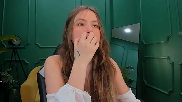 MaryannSoftt online show from January 2025 01:24:02 PM