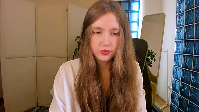 MaryannSoftt online show from October 2025 03:45:02 PM