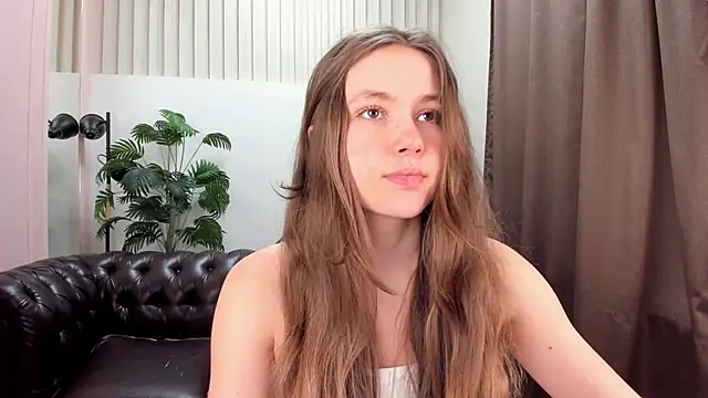 MaryannSoftt online show from March 2025 03:25:01 PM