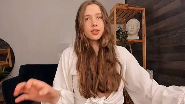 MaryannSoftt online show from November 2025 04:18:01 PM