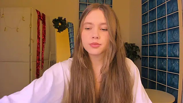 MaryannSoftt online show from December 2025 04:13:01 PM