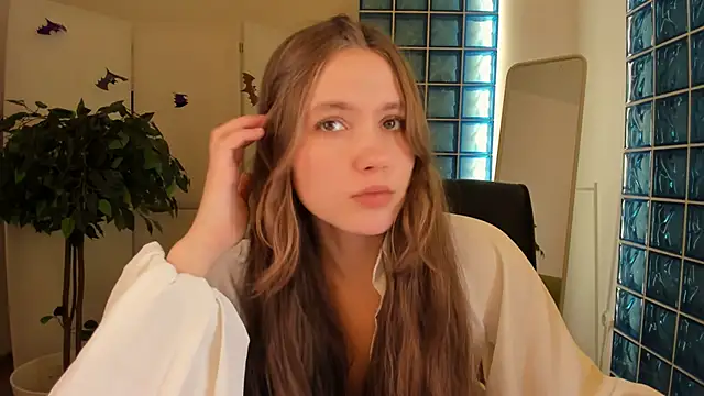 MaryannSoftt online show from October 2025 02:58:01 PM