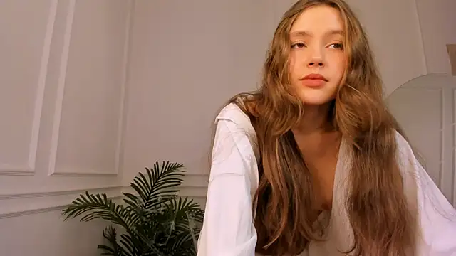 MaryannSoftt online show from November 2025 04:32:02 PM