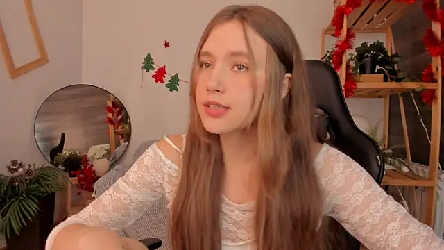 MaryannSoftt online show from December 2025 04:34:02 PM