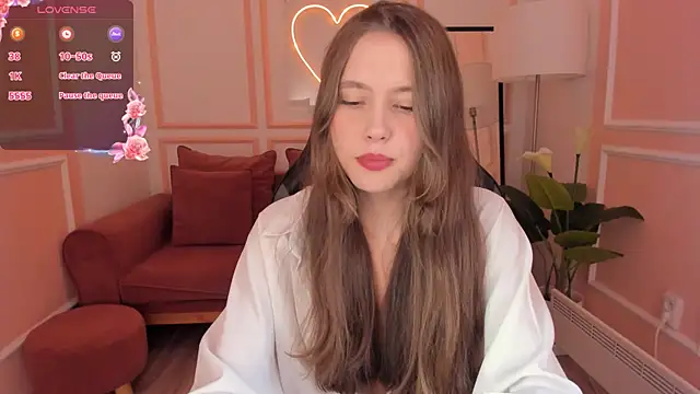 MaryannSoftt online show from October 2025 04:33:01 PM