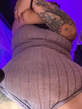 Snapshot of KinkyJessyHotxx chatting on October 2025 03:11:01 PM KinkyJessyHotxx online show from October 2025 03:11:01 PM