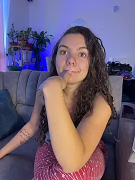 Snapshot of eva_y_marcelo chatting on December 2025 12:06:01 PM eva y marcelo online show from December 2025 12:06:01 PM