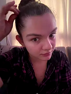 Snapshot of eva_y_marcelo chatting on November 2025 11:47:01 AM eva y marcelo online show from November 2025 11:47:01 AM