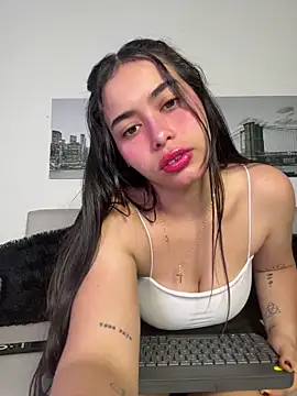 SophieRoyals online show from March 2026 12:21:03 PM