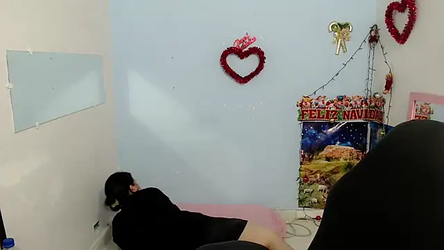 victoria jones online show from December 2025 05:50:02 PM