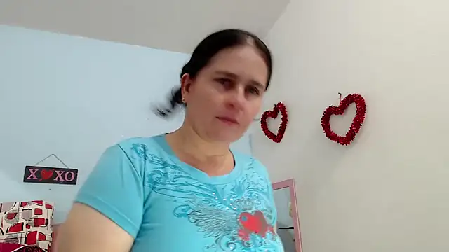 victoria jones online show from October 2025 02:07:01 PM