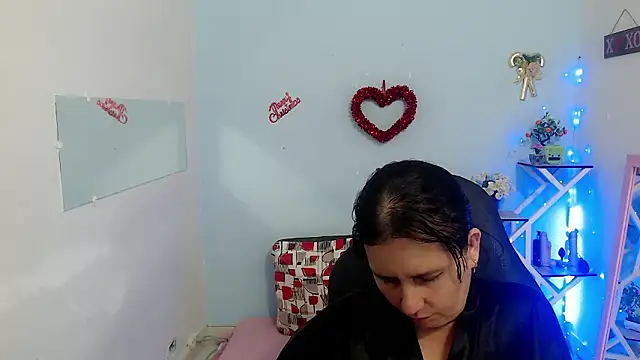 victoria jones online show from January 2026 06:59:01 PM