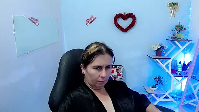 victoria jones online show from February 2026 02:39:02 PM