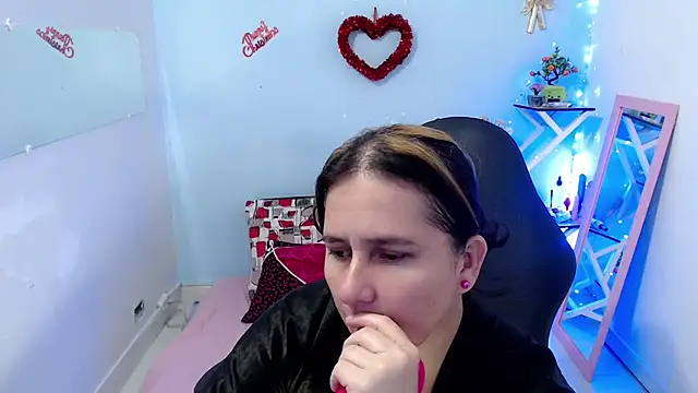 victoria jones online show from February 2026 02:47:01 PM