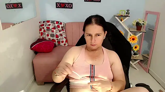 victoria jones online show from September 2025 04:36:01 PM