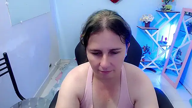 victoria jones online show from January 2026 11:47:01 AM