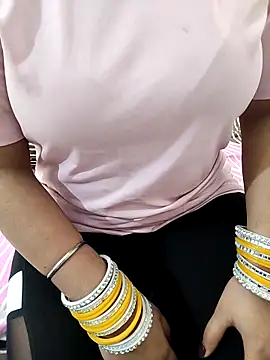 Snapshot of Diya_Chopra chatting on March 2025 11:29:02 AM Diya Chopra online show from March 2025 11:29:02 AM