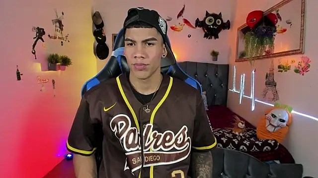 Damian latinxxx online show from November 2025 03:11:02 AM